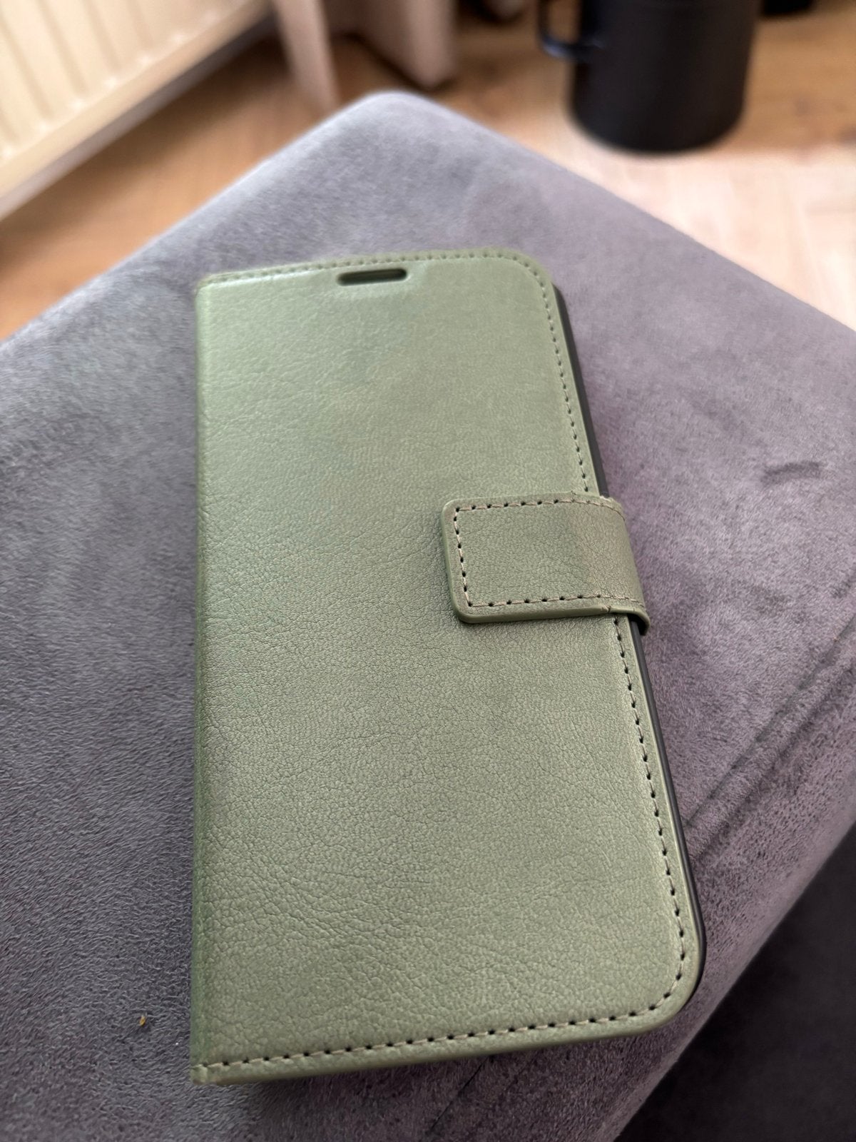 Stijlvol groen iPhone 15 hoesje - Nieuw, IPhone 15, Hoesje of Tasje, Ophalen of Verzenden, Zo goed als nieuw