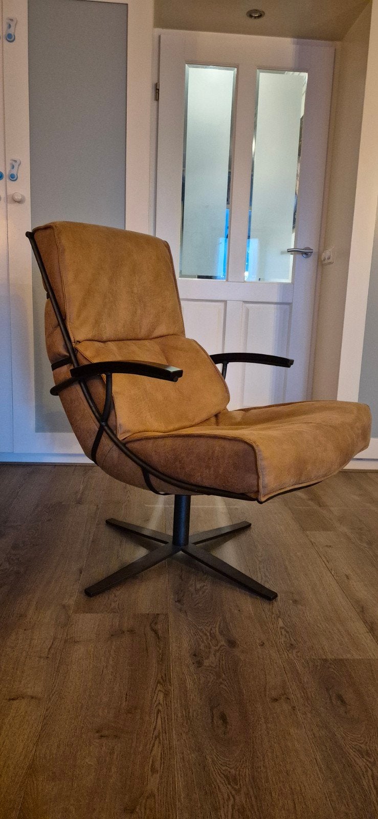 Mooie nieuwe lederen draaibare fauteuil / stoel, Huis en Inrichting, Modern, Industrieel, 75 tot 100 cm, Ophalen of Verzenden