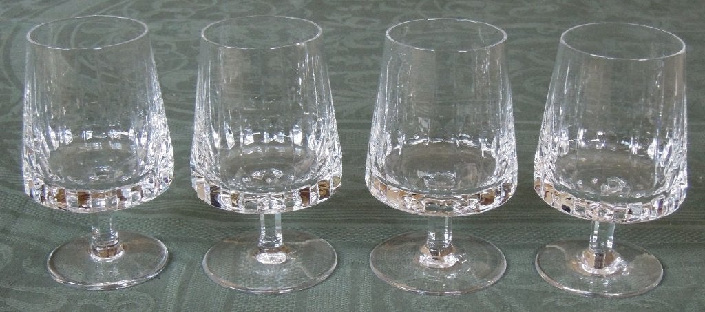 Nr ONB44: 4 Geslepen (port-)wijnglaasjes, Ophalen of Verzenden