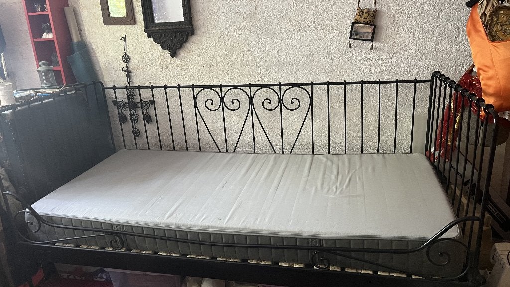 Eenpersoonsbed met lattenbodem en matras, Huis en Inrichting, Slaapkamer | Bedden, Ophalen, Gebruikt, 90 cm, Eenpersoons