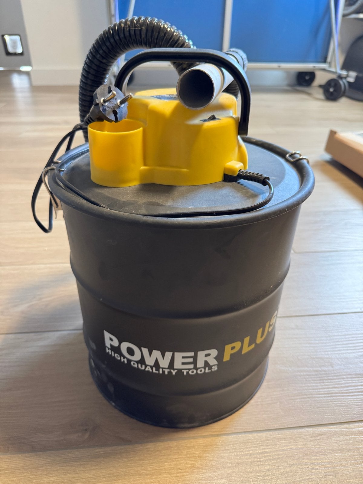 Powerplus X300 Aszuiger - 1200W, 20L tank, Witgoed en Apparatuur, Stofzuigers, Ophalen, Overige merken, Gebruikt, Industriële stofzuiger