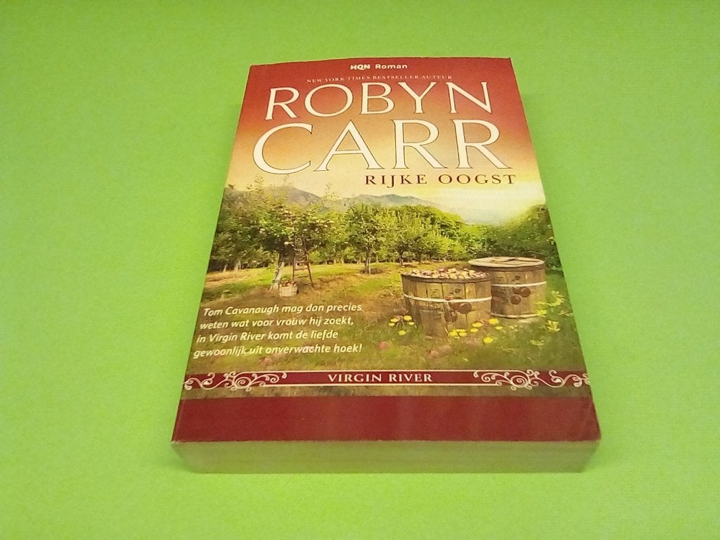 Robyn Carr - Rijke Oogst (Virgin River), Boeken, Romans, Gelezen, Nederland, Ophalen of Verzenden