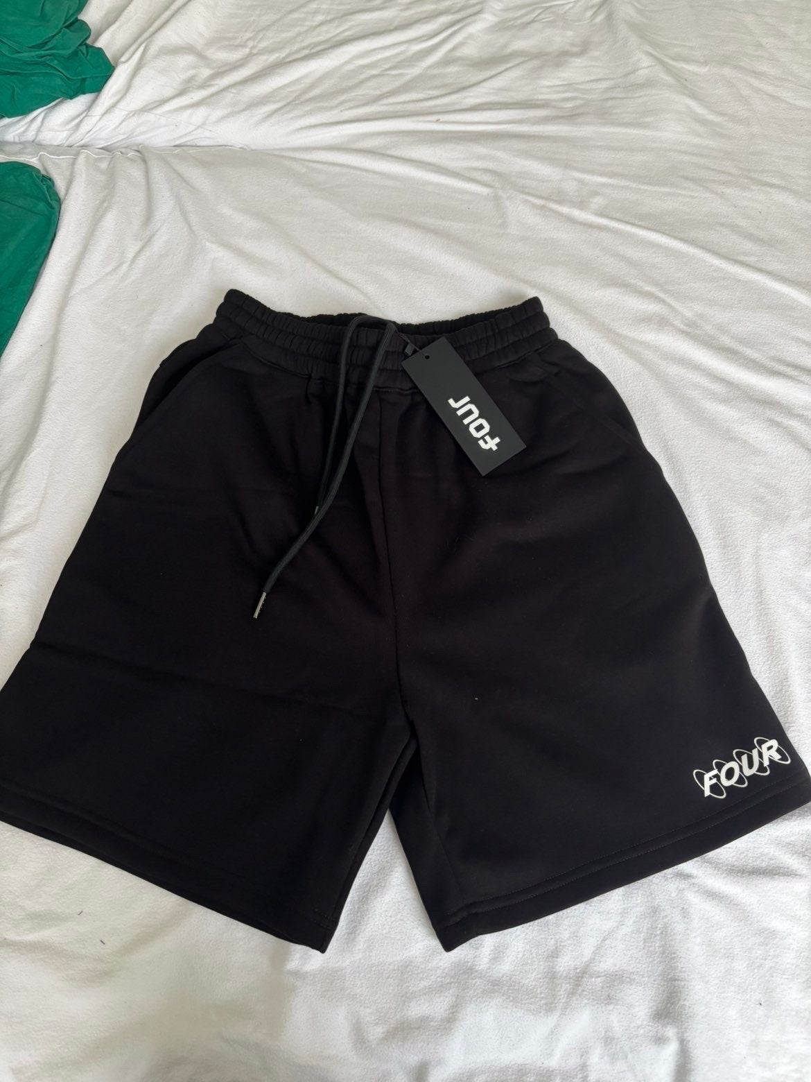 FOUR SHORTS Zwart (Maten: XS - L), Verzenden, Nieuw, Overige maten, Zwart