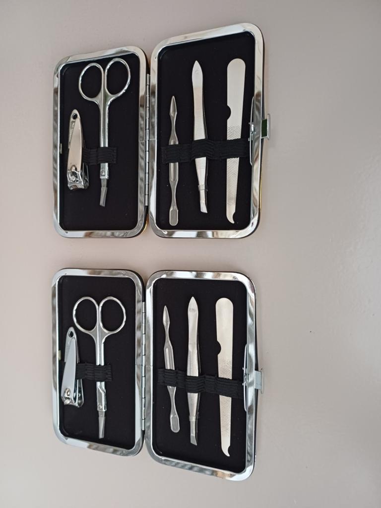 Te koop partij manicure sets, Ophalen