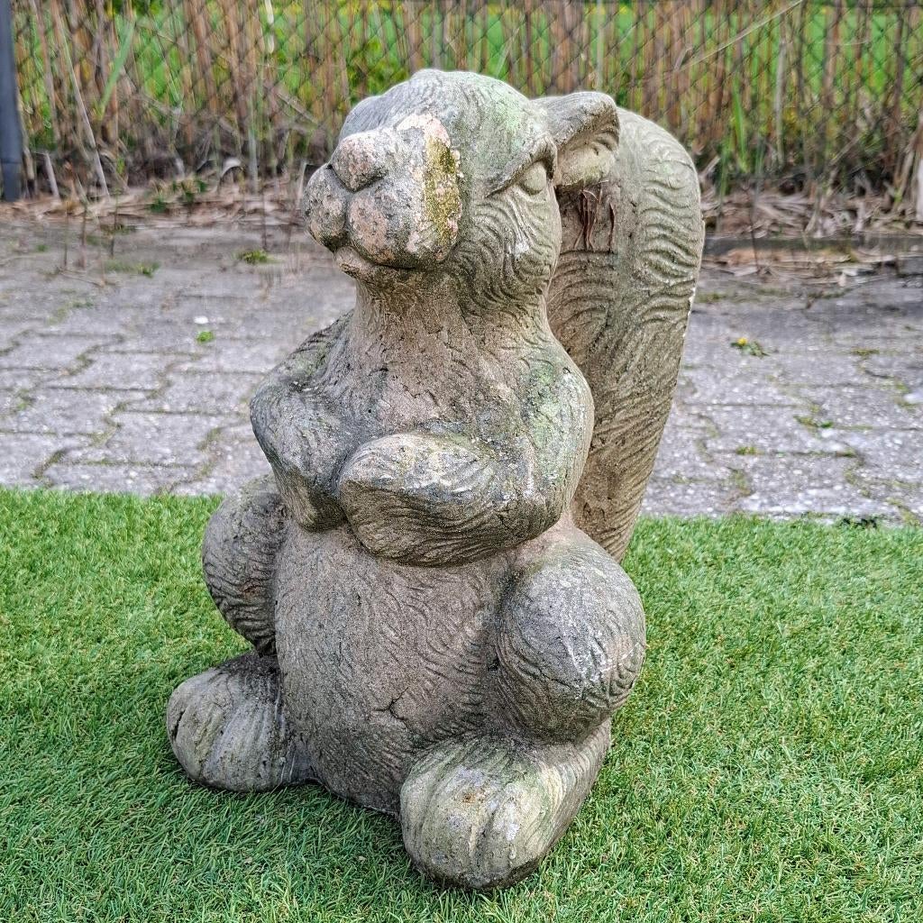 Betonnen Beeld - Eekhoorn, Ophalen, Gebruikt, Beton, Dierenbeeld
