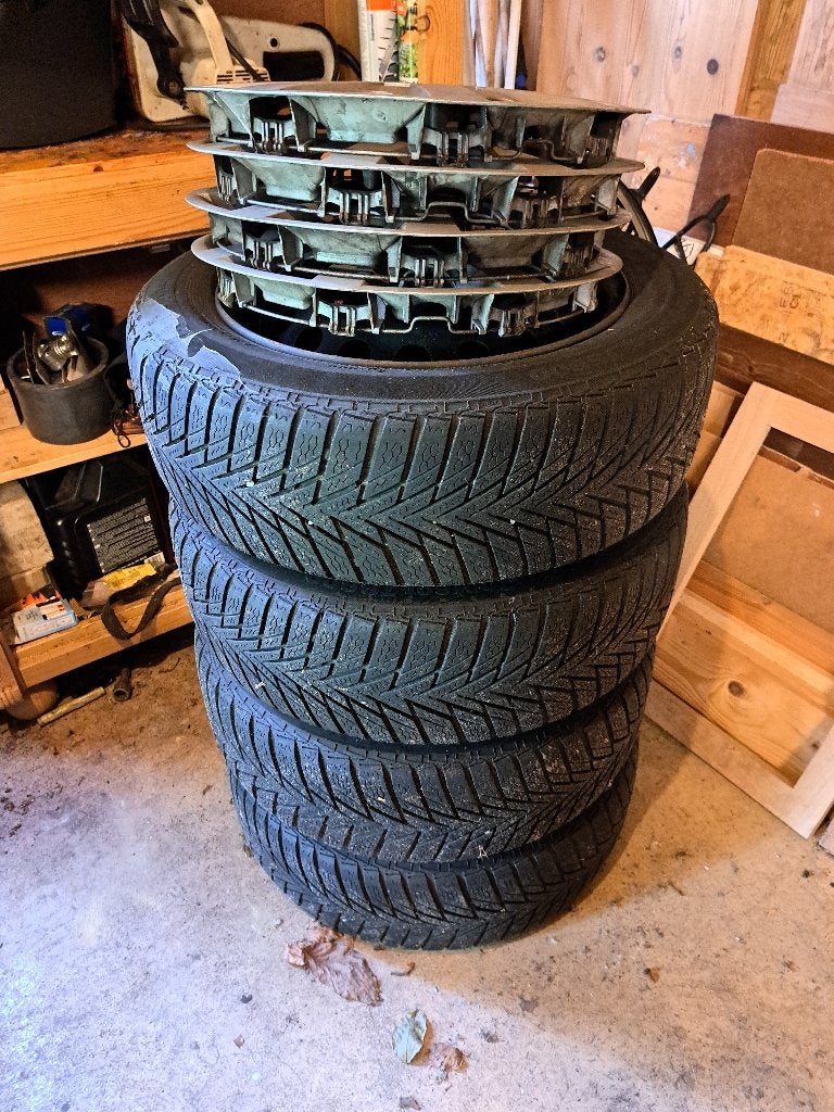 Winterbanden met velgen Renault Modus, Auto-onderdelen, Banden en Velgen, Gebruikt, 16 inch, Banden en Velgen, Personenwagen