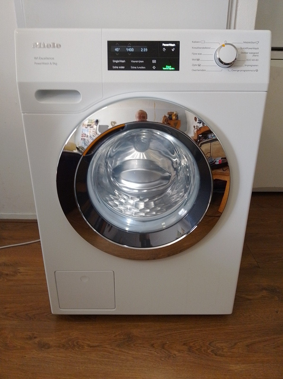 Miele W1 Excellence powerwash & 9kilo A+++/ leesbeschrijving, Ophalen, 1200 tot 1600 toeren, 8 tot 10 kg, Energieklasse A of zuiniger
