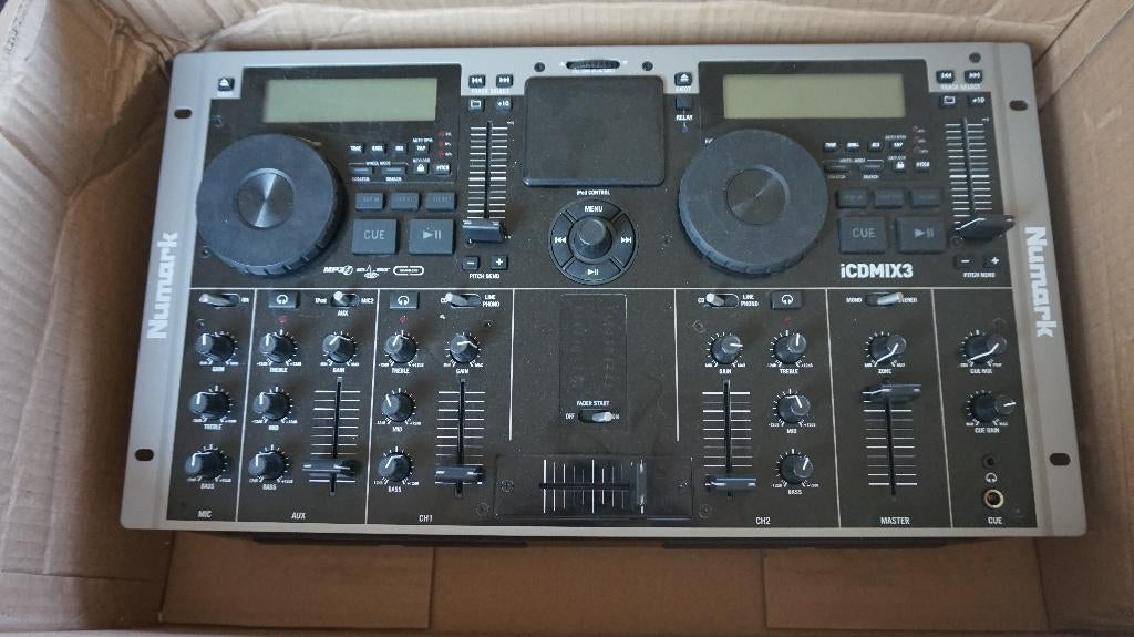 Numark iCDMIX3 DJ Controller, Muziek en Instrumenten, Dj-sets en Draaitafels, Ophalen, Zo goed als nieuw, Dj-set, Numark