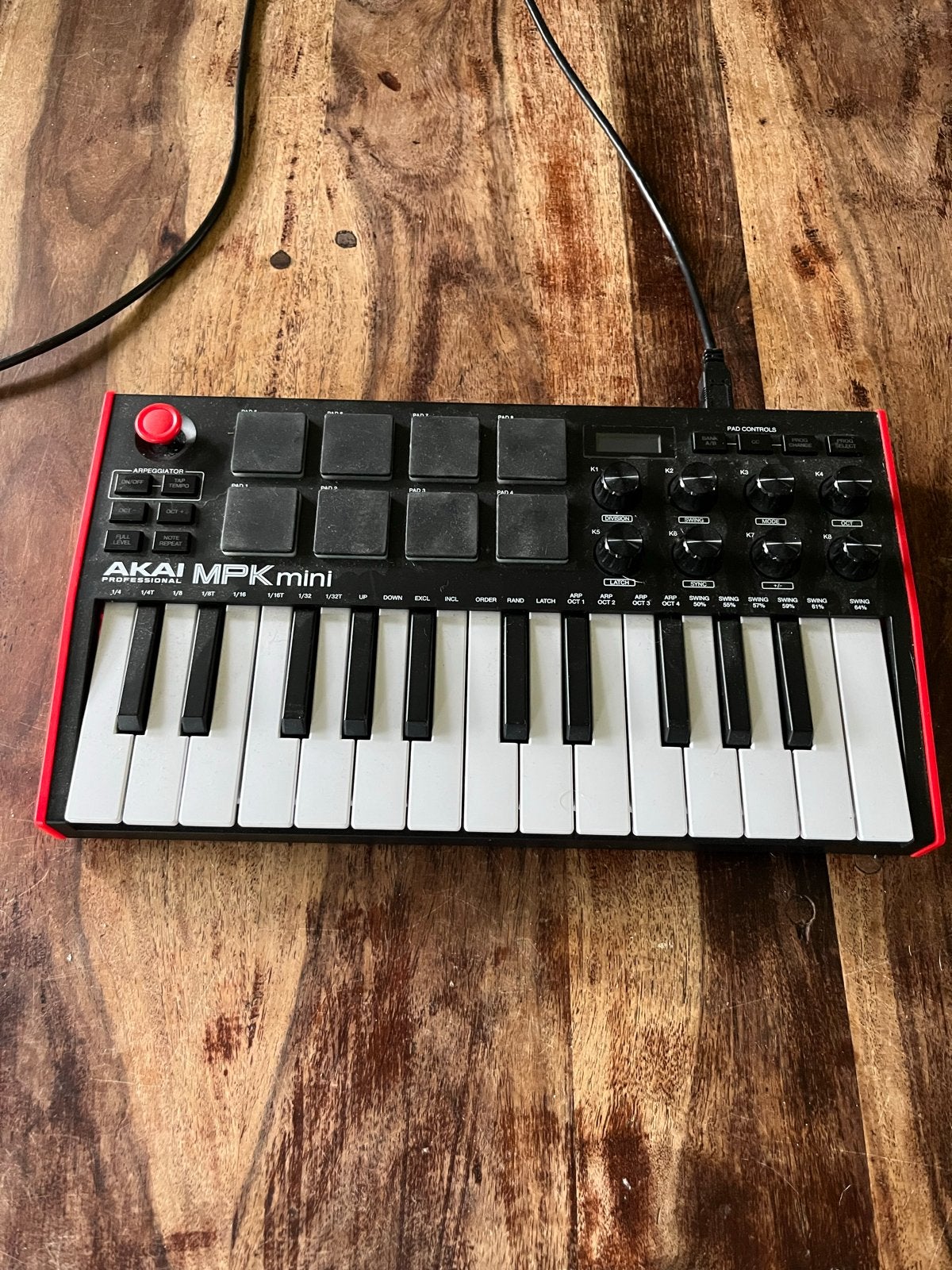 Akai MPK Mini MIDI Keyboard - Zo goed als nieuw, Muziek en Instrumenten, Synthesizers, Overige merken, Zo goed als nieuw, Met midi-aansluiting