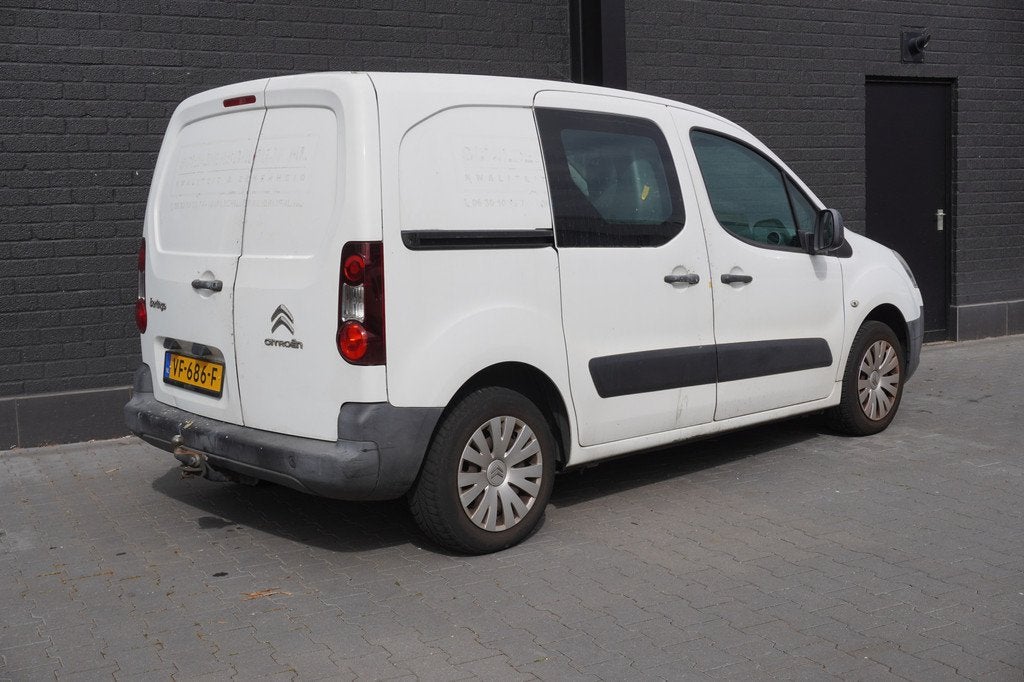 Citroën Berlingo 1.6 HDI - Airco - Cruise - Trekhaak - €2, Auto's, Euro 5, Stof, Gebruikt, 4 cilinders