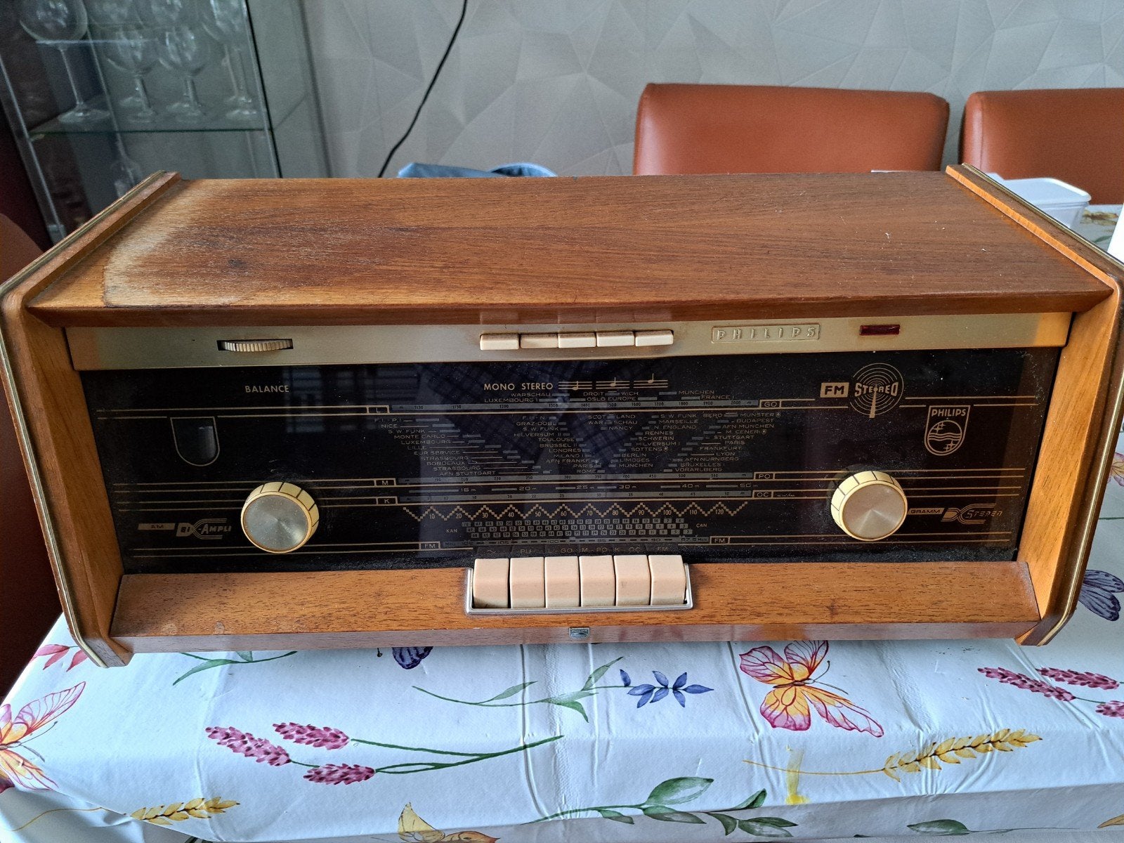 Oude philips radio, Ophalen