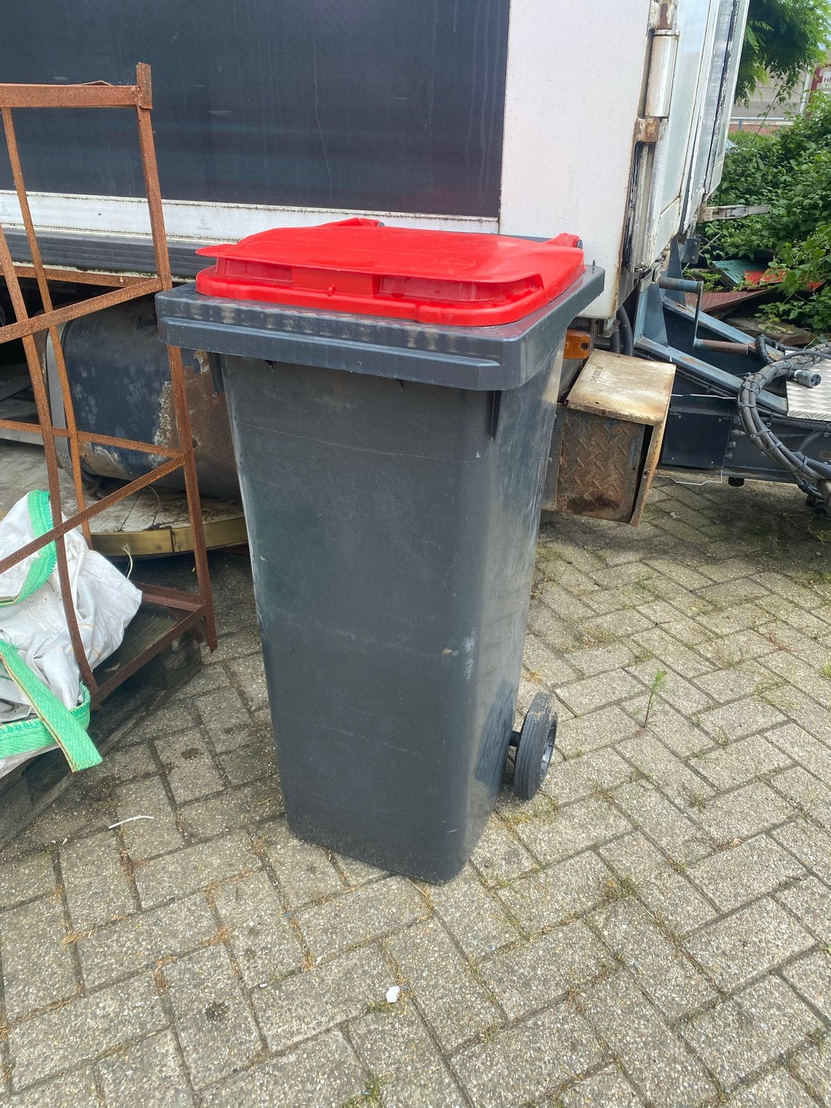 Grijze afvalcontainer 120 liter in goede staat, Ophalen, Kunststof, Gebruikt, Onbekend