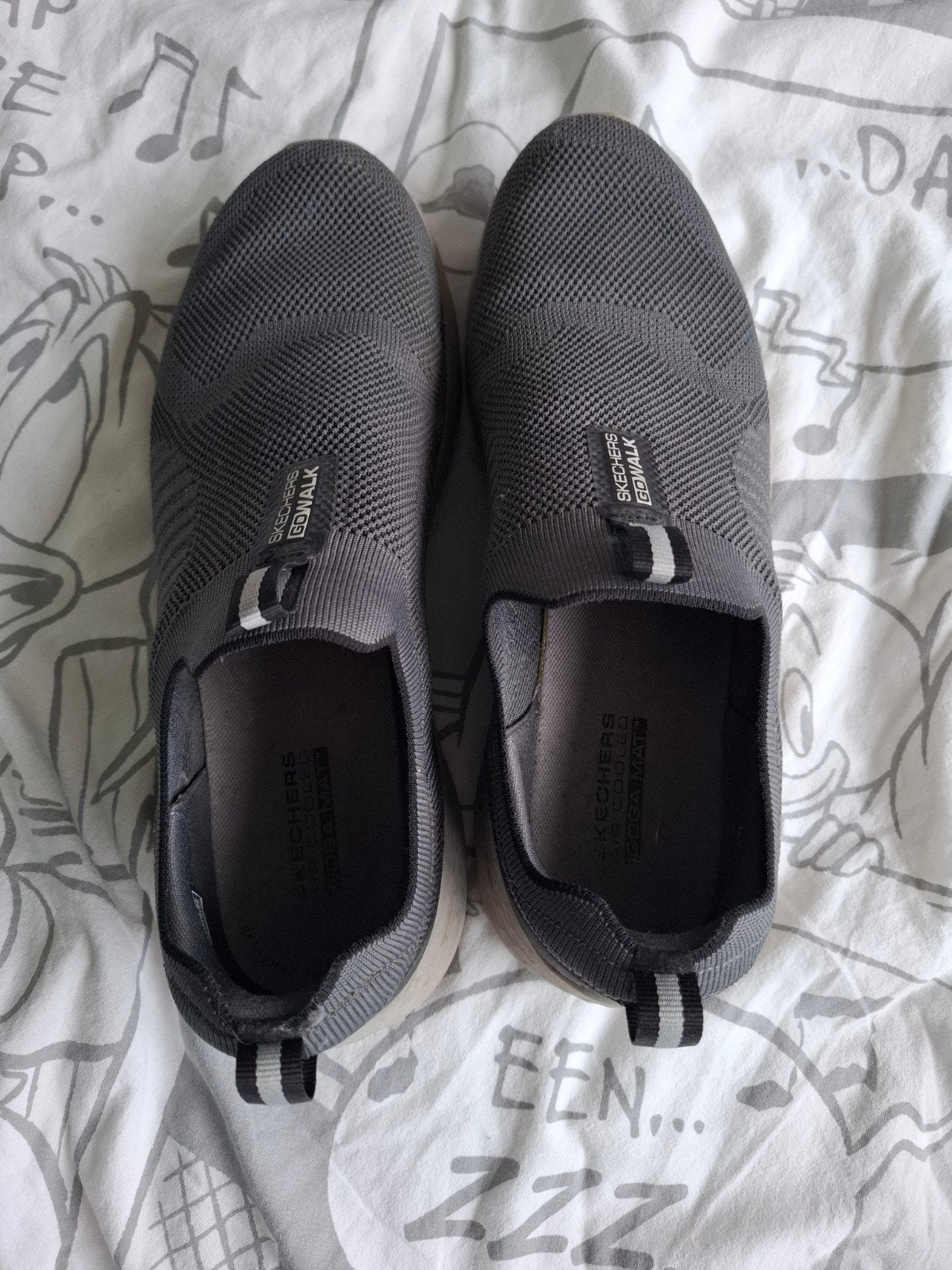 Skechers instappers. Maat 44, Overige kleuren, Overige typen, Ophalen of Verzenden, Zo goed als nieuw