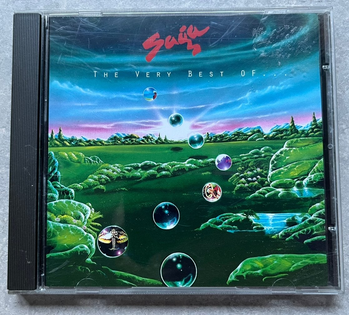 Saga - The Very Best Of… ( cd progrock), Cd's en Dvd's, Progressive Rock, Ophalen of Verzenden, Zo goed als nieuw, Inclusief boekje