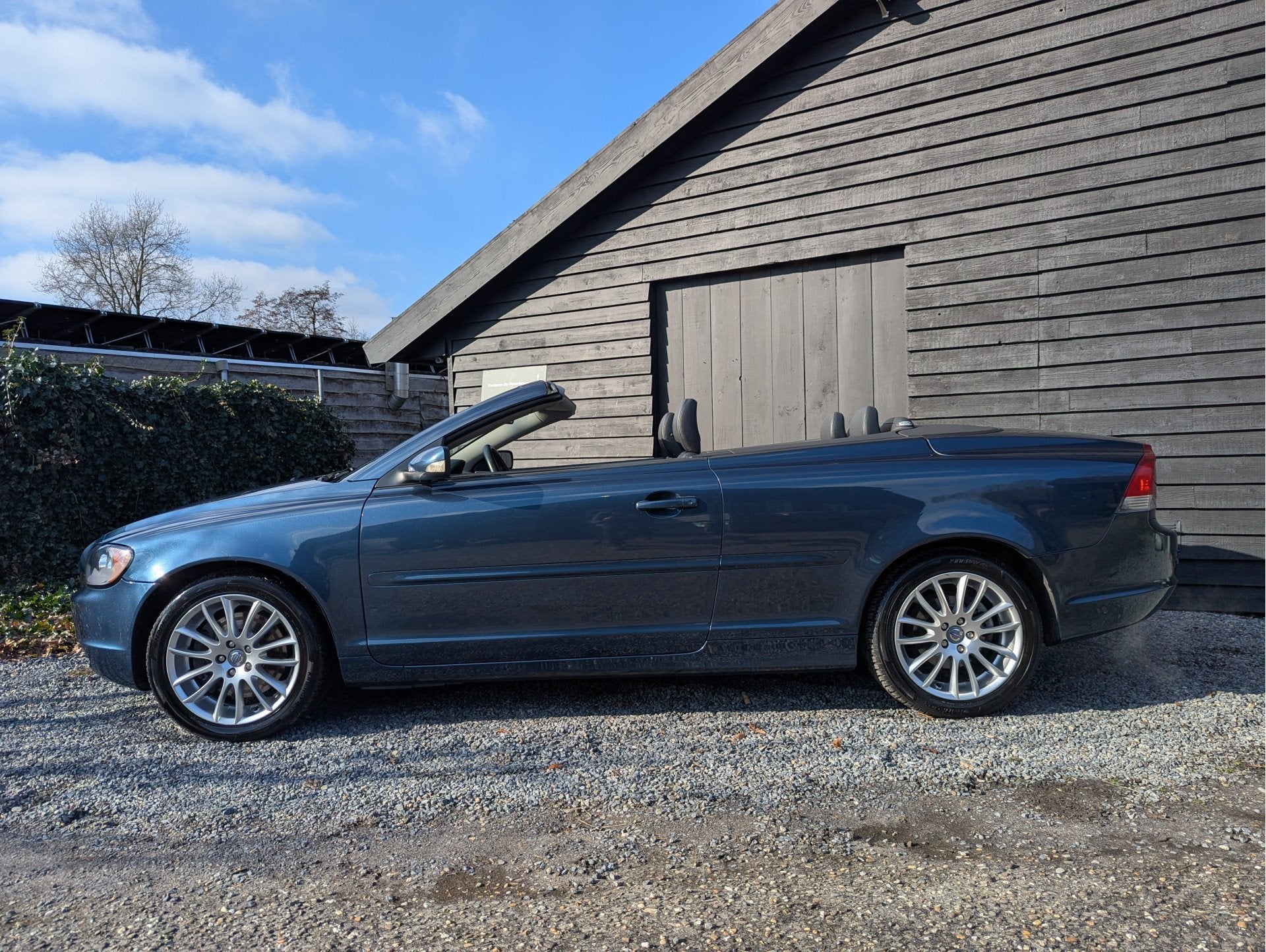 Volvo C70 Convertible 2.4i Momentum (bj 2006), Auto's, Volvo, Voorwielaandrijving, C70, Gebruikt, Zwart