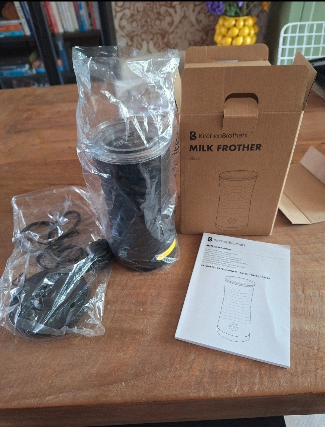 KitchenBrothers Melkopschuimer Zwart - Nieuw in doos, Witgoed en Apparatuur, Melkopschuimers, Ophalen of Verzenden, Nieuw, Elektrische melkopschuimer