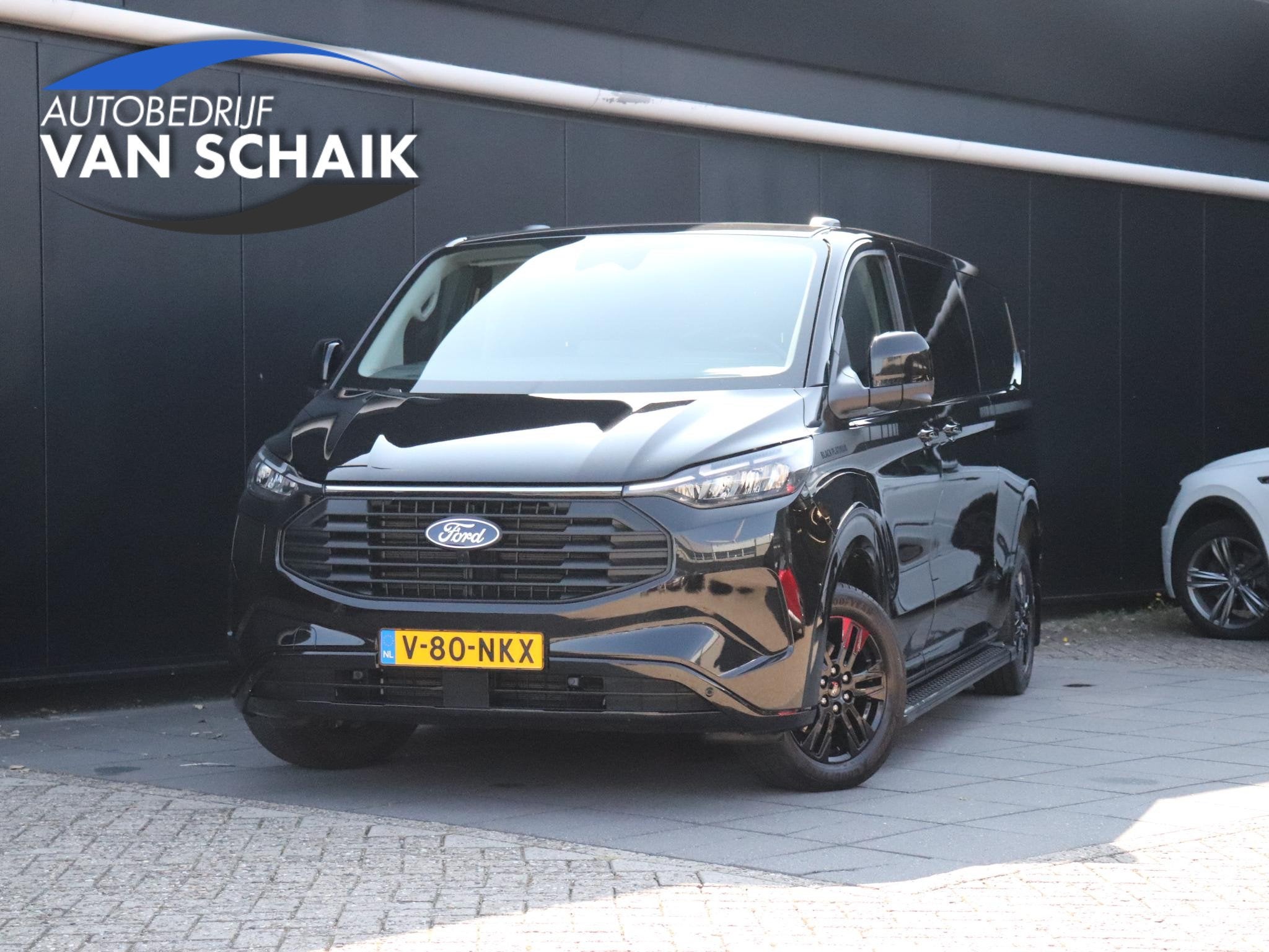 Ford Transit Custom 320 2.5 PHEV L2H1 Black Platinum DC | 5, Auto's, Bestelauto's, Gebruikt, 4 cilinders, Zwart, Bedrijf
