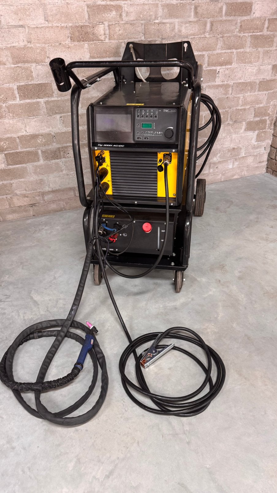 ESAB TIG 3000i AC/DC Pulse watergekoeld 300 Ampere, Doe-het-zelf en Verbouw, Ophalen, Zo goed als nieuw, 250 ampère of meer, Tig