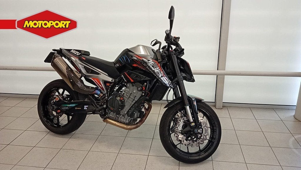 KTM 790 DUKE (bj 2019), Rue Baty d'Ernage Sauv. 10
5030  GEMBLOUX, BE, Bedrijf, Info@ktm.eu, Toermotor