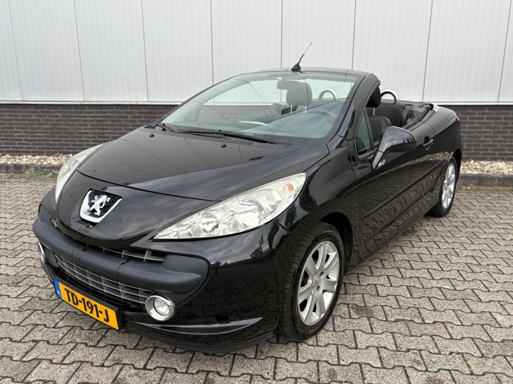Peugeot 207 cc cabrio | stoelverw. | airco | pdc, Voorwielaandrijving, Euro 5, 15 km/l, Zwart