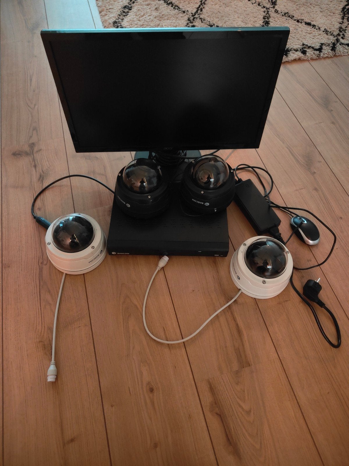 Bascom Beveiligingscamerasysteem met Monitor en Recorder, Audio, Tv en Foto, Ophalen, Gebruikt, Buitencamera