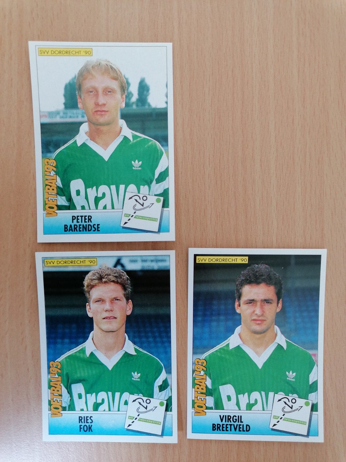 Panini Voetbal '93 SVV Dordrecht' 90, 3x., Verzamelen, Ophalen of Verzenden, Zo goed als nieuw, Overige binnenlandse clubs, Poster, Plaatje of Sticker