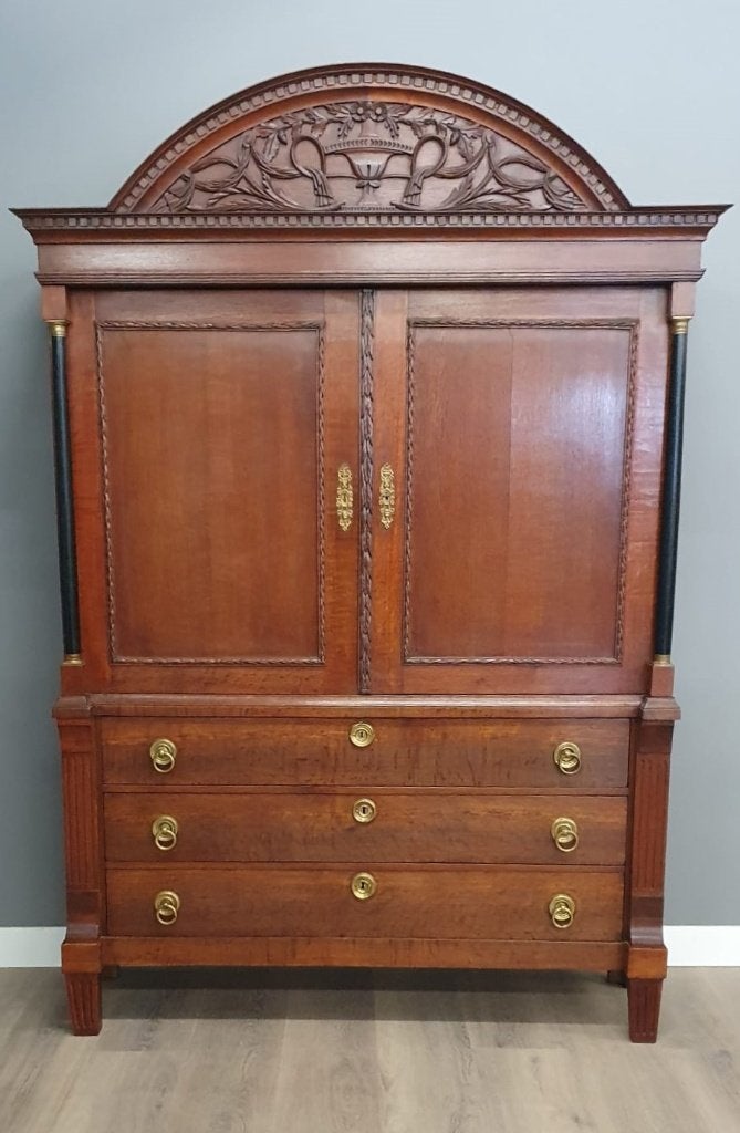 Drents kabinet met snijwerk, Ophalen of Verzenden