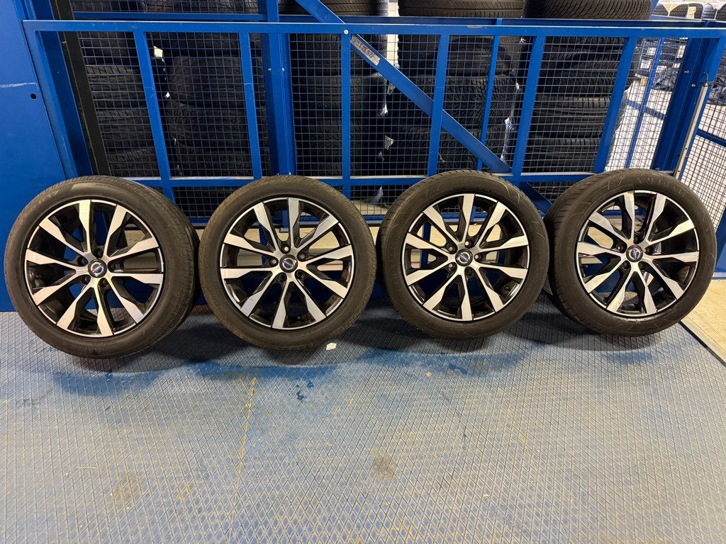 17'' Rodinia - V40 - Pirelli cinturato - 215/50 R17