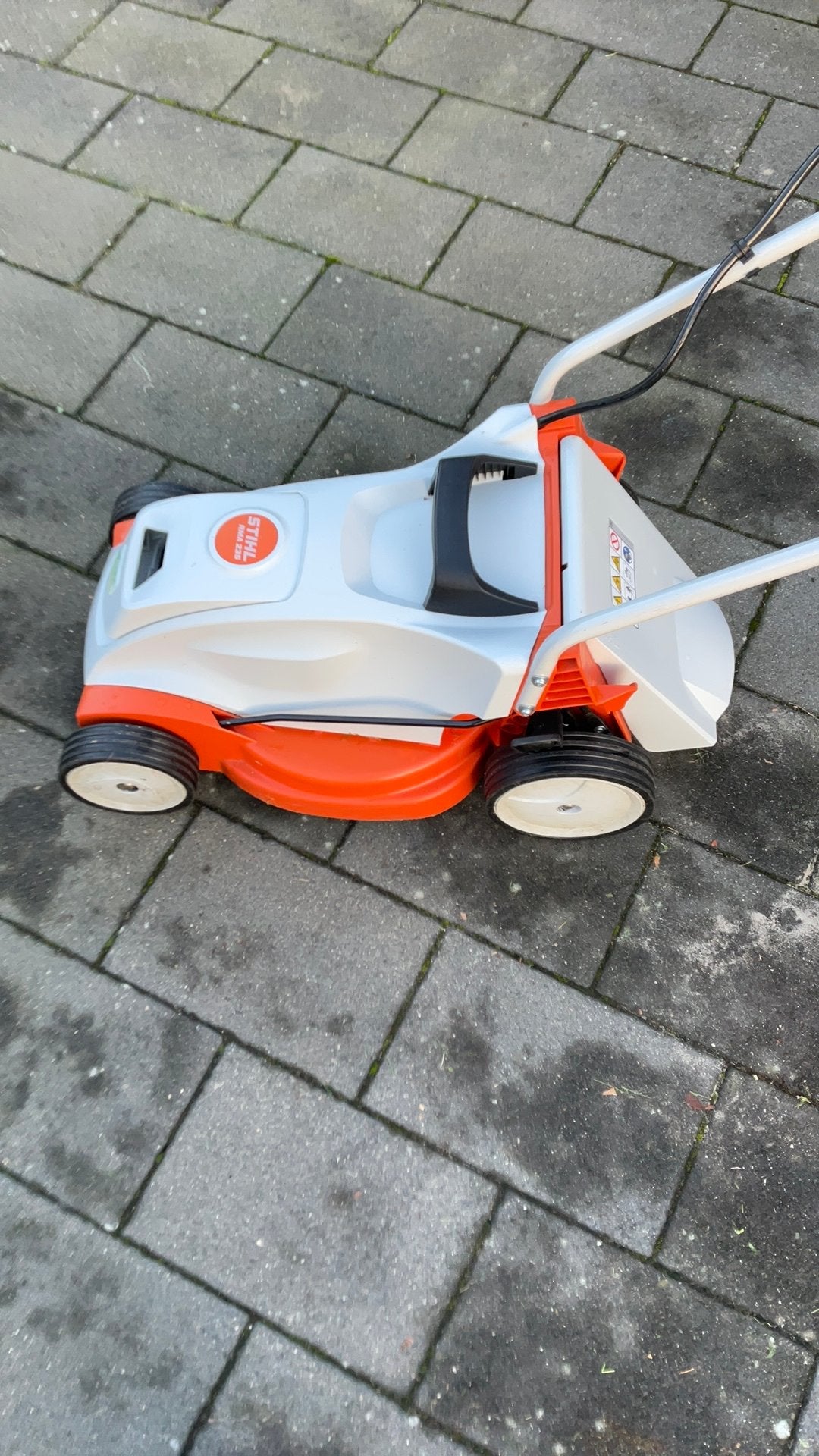 Elektrische Stihl grasmaaier RMA 235, Tuin en Terras, Ophalen, Zo goed als nieuw