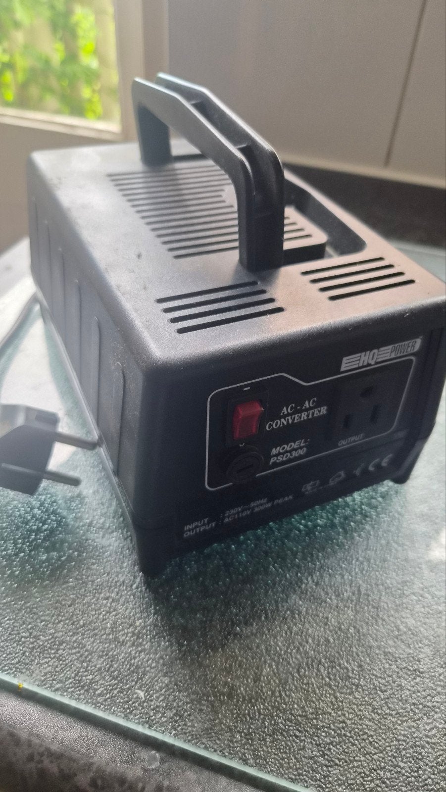 HQ Power AC-AC Converter PSD300 - 230V naar 110V, Ophalen, Gebruikt