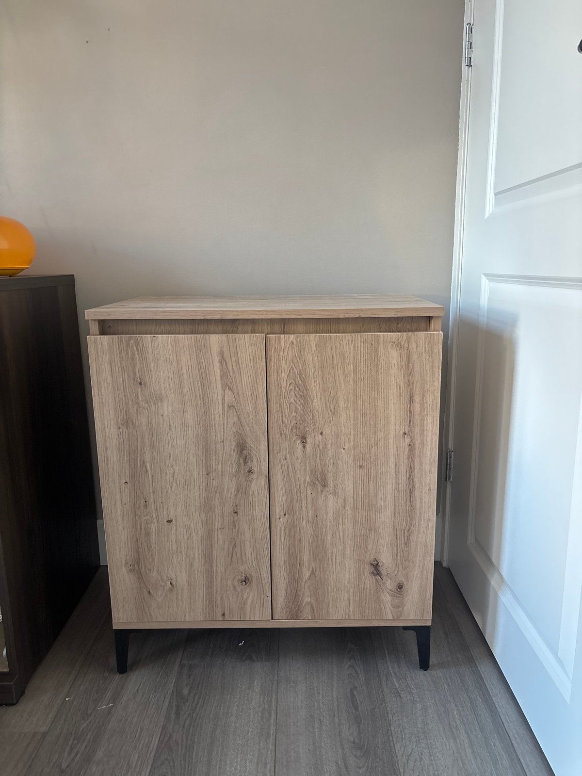 Houten kastje met 2 deuren en 2 planken, Ophalen, Gebruikt
