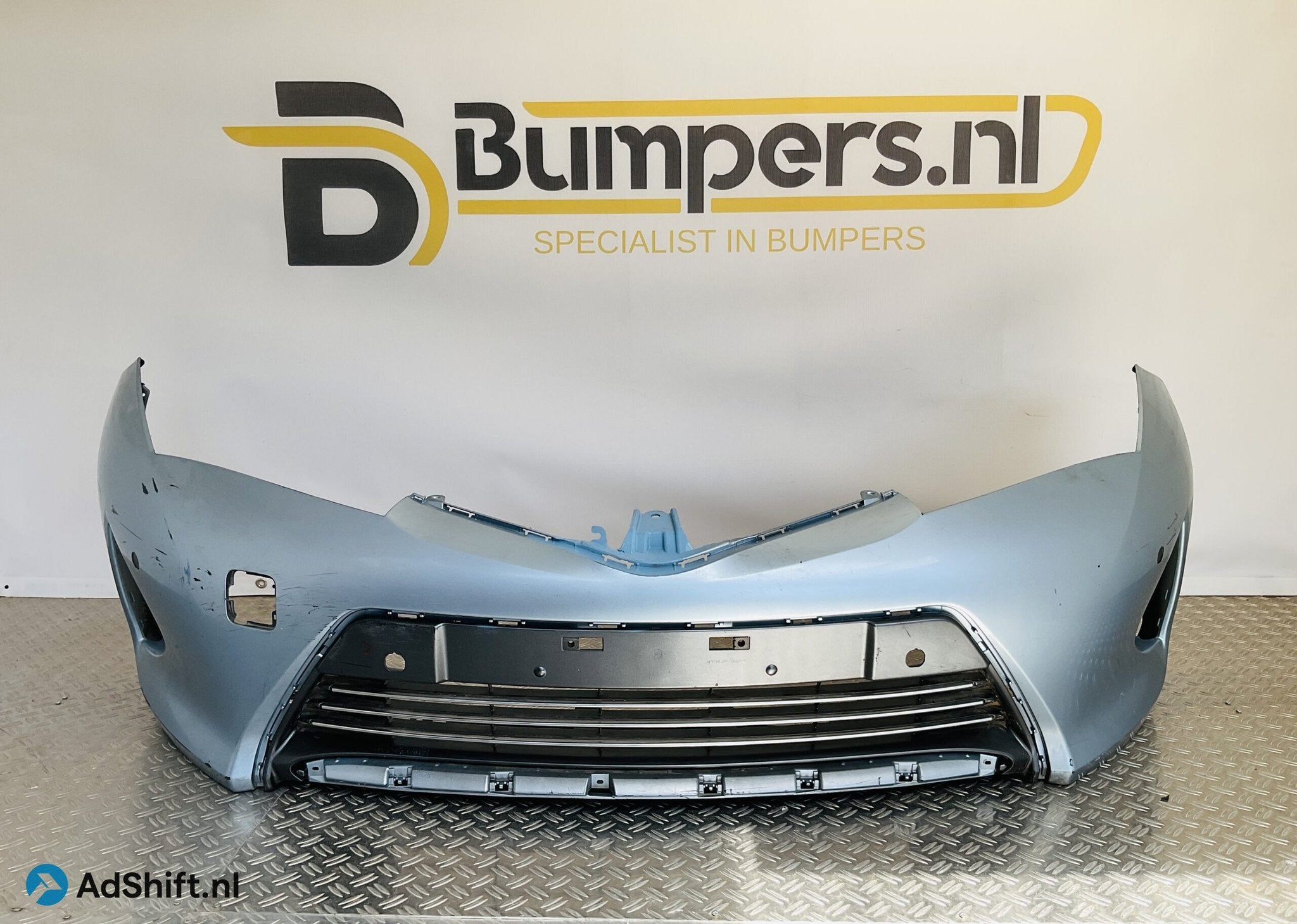 Bumper Toyota Auris 12-15 6xpdc 52119-02A20 Voorbumper 2-D3-, Auto-onderdelen, Bumper