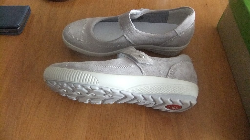 Geheel nieuwe Waldlaufer schoenen maat 39, Waldlaufer, Beige, Nieuw, Ophalen of Verzenden