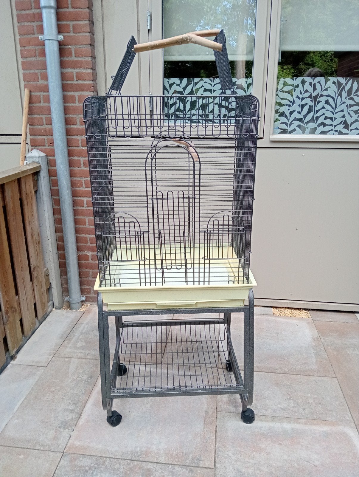 Vogelkooi met onderstel te koop

Vogelkooi met standaard.
De, Ophalen, Gebruikt, Metaal, Vogelkooi