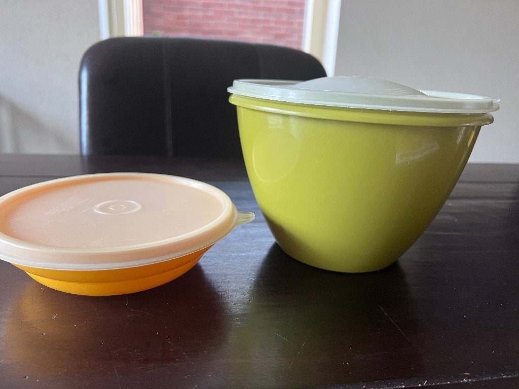 Tupperware bewaarbak groen  13 cm Hoog 19 cm doorsnede, Ophalen of Verzenden, Zo goed als nieuw, Groen, Overige typen