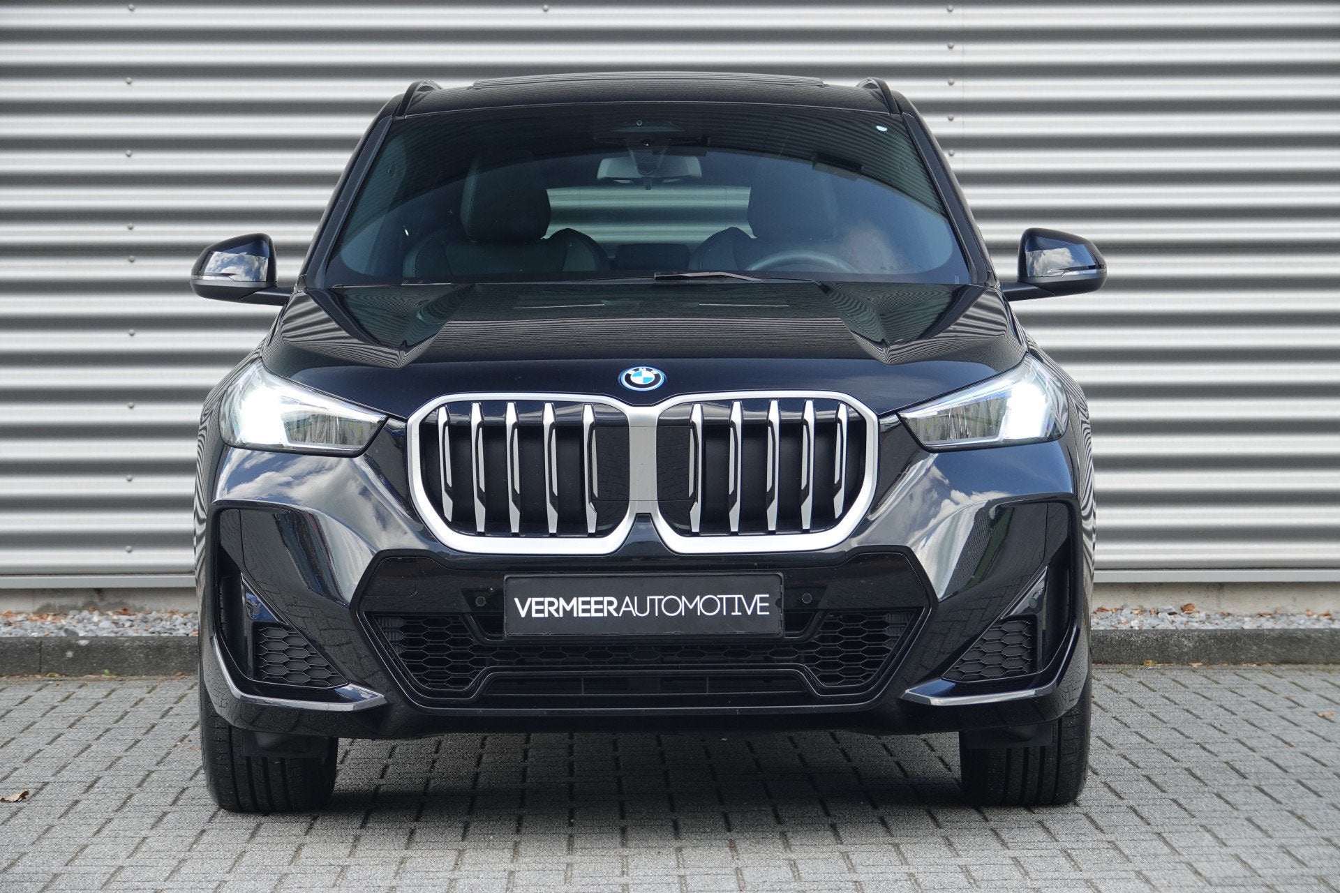 BMW X1 xDrive25e | M-Sport | Panodak | Trekhaak | Camera | L, 12 maanden, Gebruikt, Zwart, Zwart