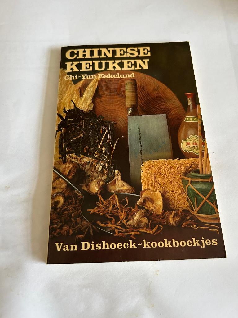 Chinese keuken door Chi-Yun Eskelund, Ophalen of Verzenden, Zo goed als nieuw, Azië en Oosters