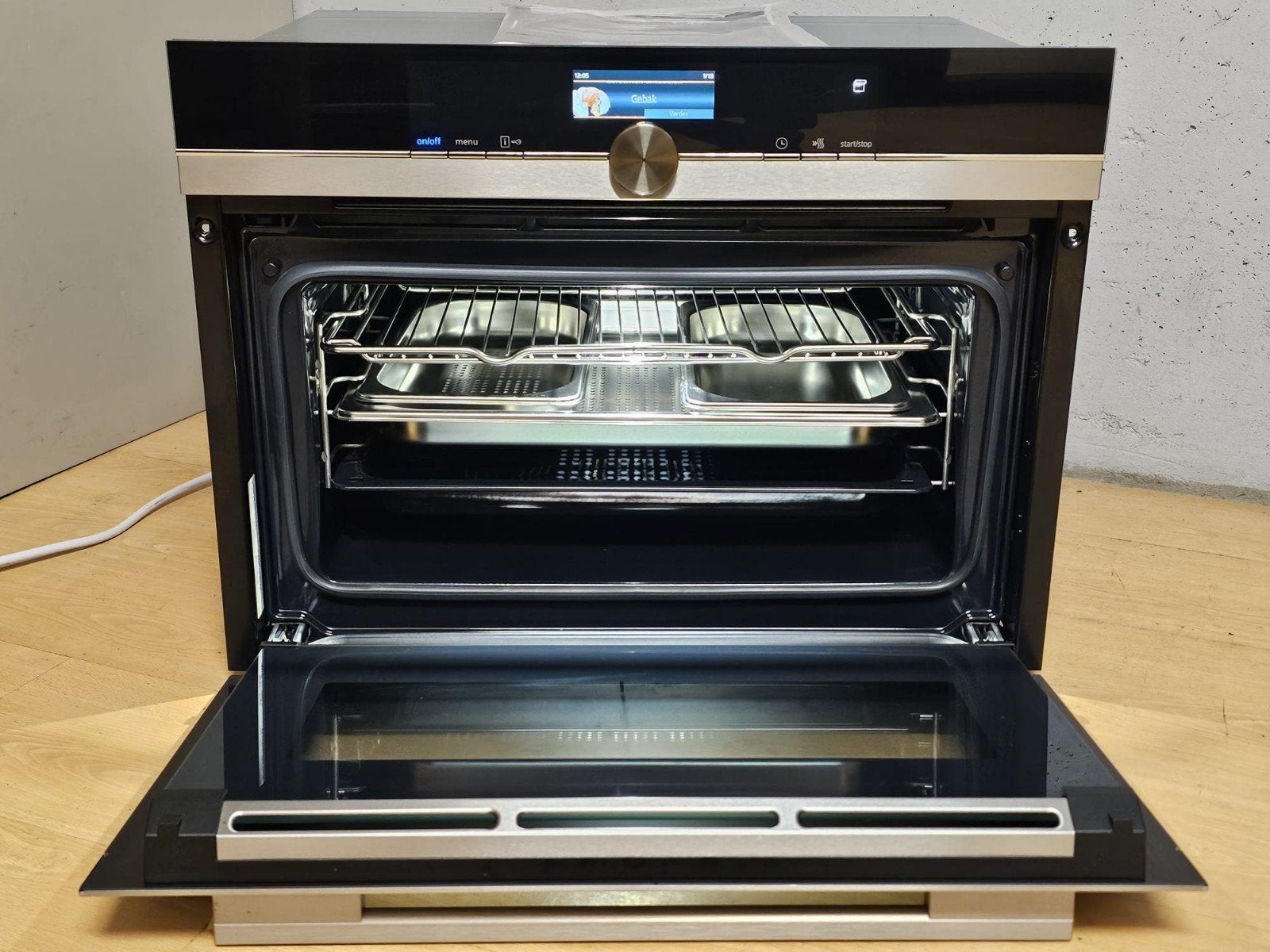 Luxe Siemens inbouw stoom oven
Stoomoven

Nishoogte: 45 cm, Ophalen of Verzenden, Nieuw, Stoom