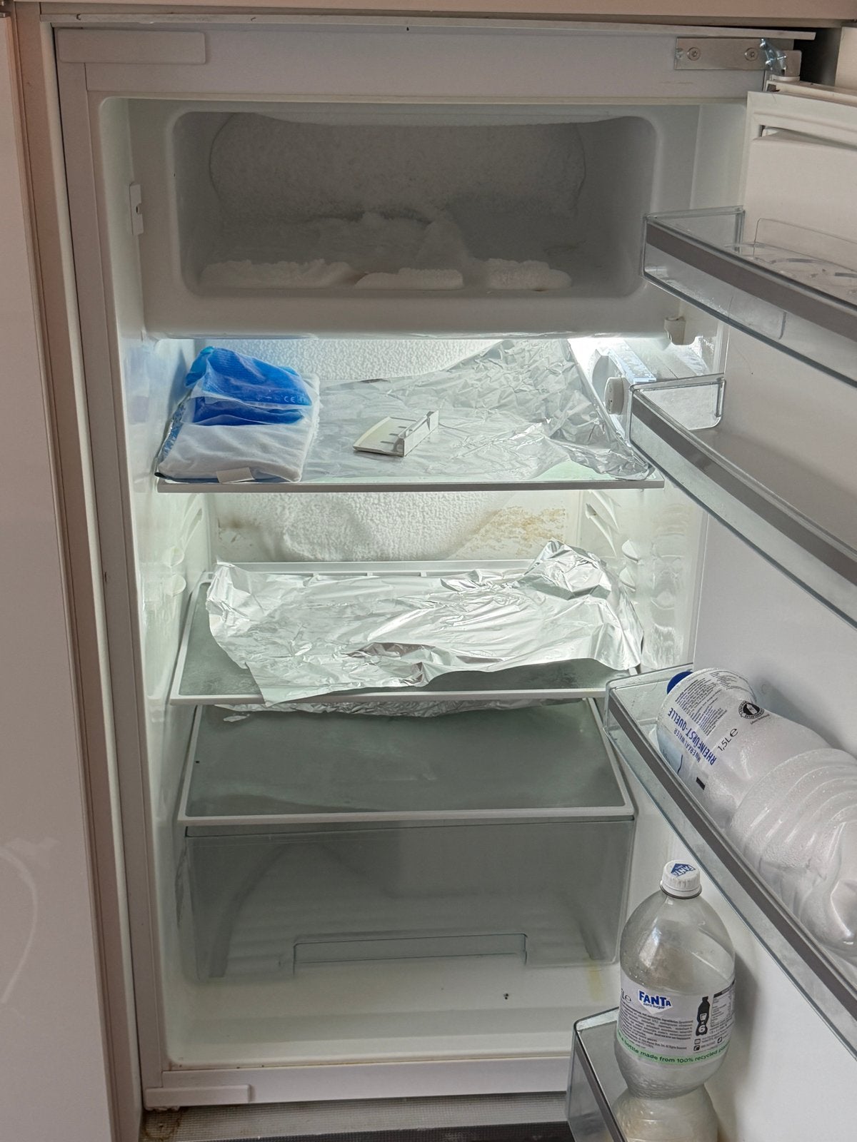 GRATIS AF TE HALEN Inbouw koelkast met vriesvak - Siemens, Witgoed en Apparatuur, Gebruikt, 75 tot 100 liter, 45 tot 60 cm, Met vriesvak
