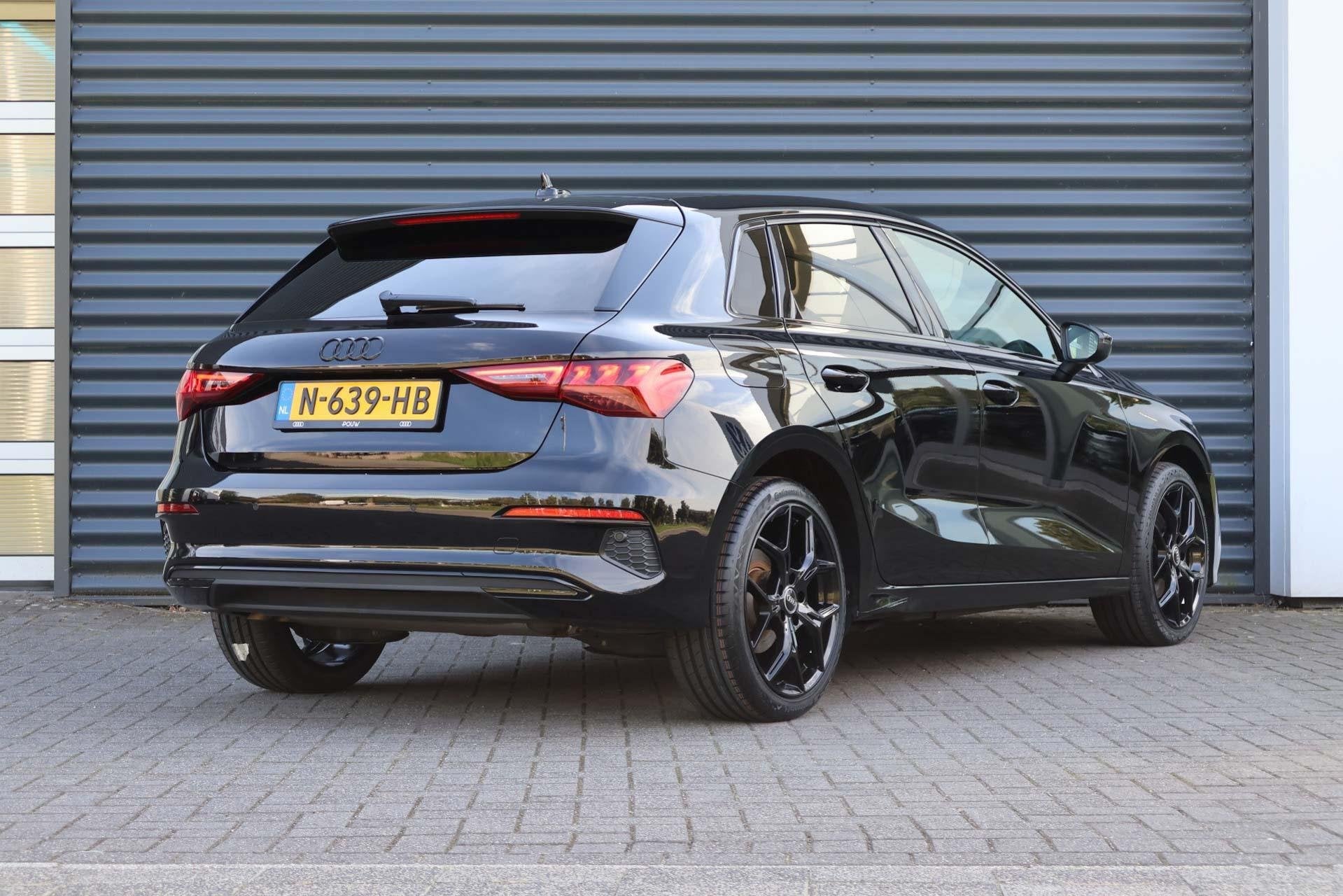 Audi A3 Sportback 40 TFSIe 204pk Business edition | Trekhaak, Auto's, 12 maanden, Stof, Gebruikt, 4 cilinders