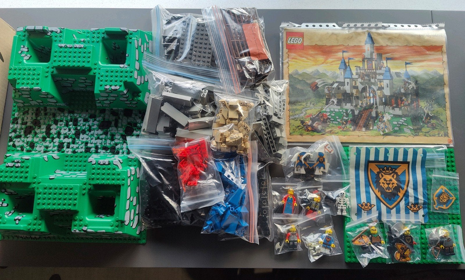 Lego 6098 Knight Kingdom. voor een medisch goed doel!, Compleet, Lego, Ophalen of Verzenden, Zo goed als nieuw