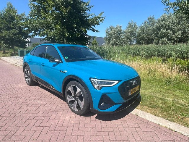 Audi e-tron 55 Quattro / 75.000km / B&O / Pano / Trekhaak, Auto's, Automaat, 1800 kg, Zwart, 95 pk