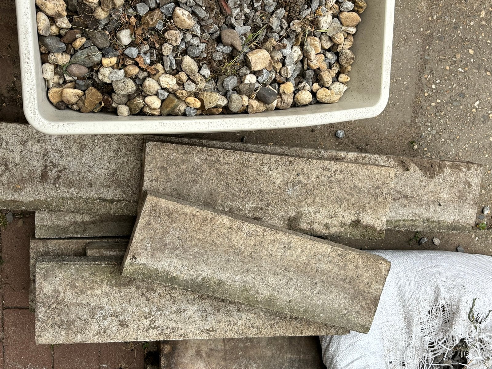 Diverse grind en stenen - Gratis af te halen, Tuin en Terras, Ophalen, Overige materialen, Gebruikt, Grind