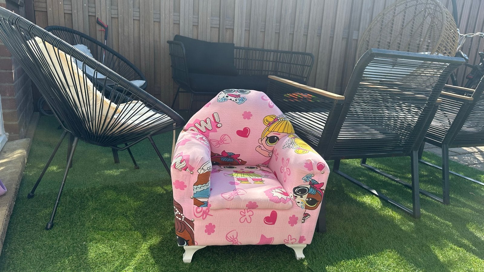 Roze kinderstoel met L.O.L. Surprise! print - Zeer goede sta, Kinderen en Baby's, Ophalen, Zo goed als nieuw, Stoel(en)