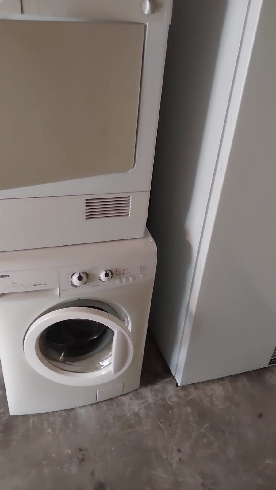 Zanussi wasmachine + Bosch droger – €275, Witgoed en Apparatuur, 6 tot 8 kg, Ophalen, Gebruikt, 85 tot 90 cm