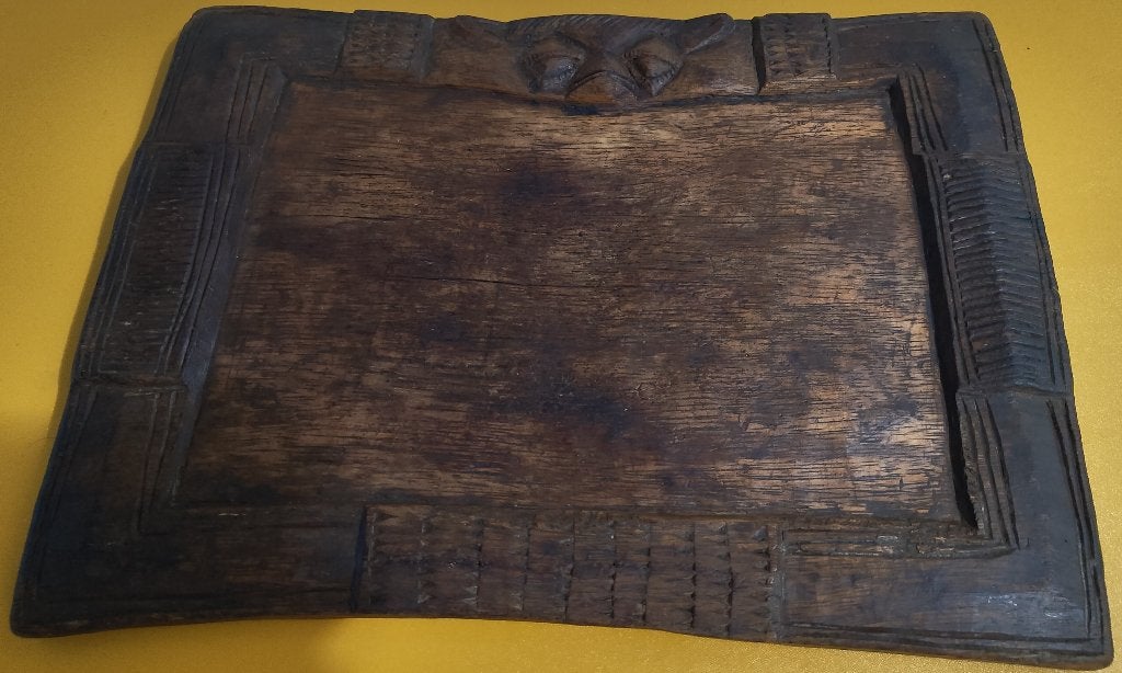 Uniek antiek Yoruba board divination tray opon ifa 20th cent, Bruin, Afrika, Ophalen of Verzenden, Gesneden