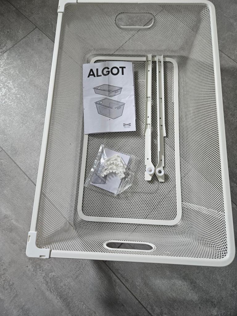 IKEA ALGOT Draadmand met ladegeleiders - Wit, Huis en Inrichting, Kasten | Kledingkasten, Ophalen, Modern, functioneel, Nieuw
