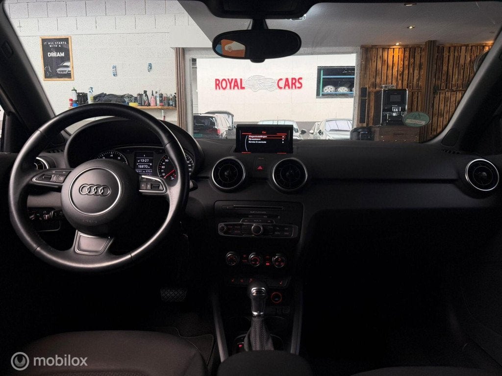 Audi A1 Sportback 1.0 TFSI S-Line / Led / DSg /, Stof, 95 pk, 4 stoelen, Bedrijf