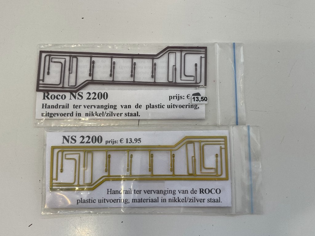 2 stuks metalen handrails voor NS 2200 Roco. Nieuw, Locomotief, Gelijkstroom of Wisselstroom, Nieuw, Ophalen of Verzenden