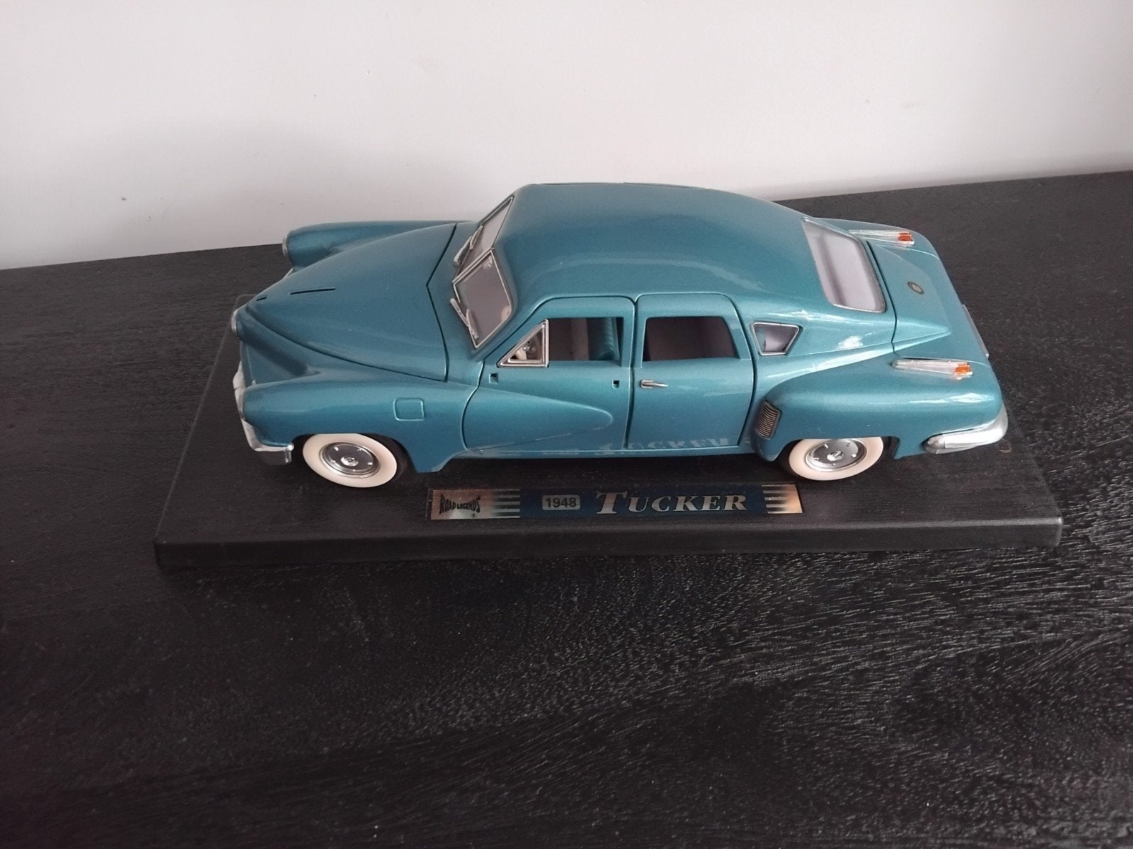1/18 schaalmodel van de Tucker Torpedo uit 1948, geproduceer, Ophalen of Verzenden, Nieuw, Auto